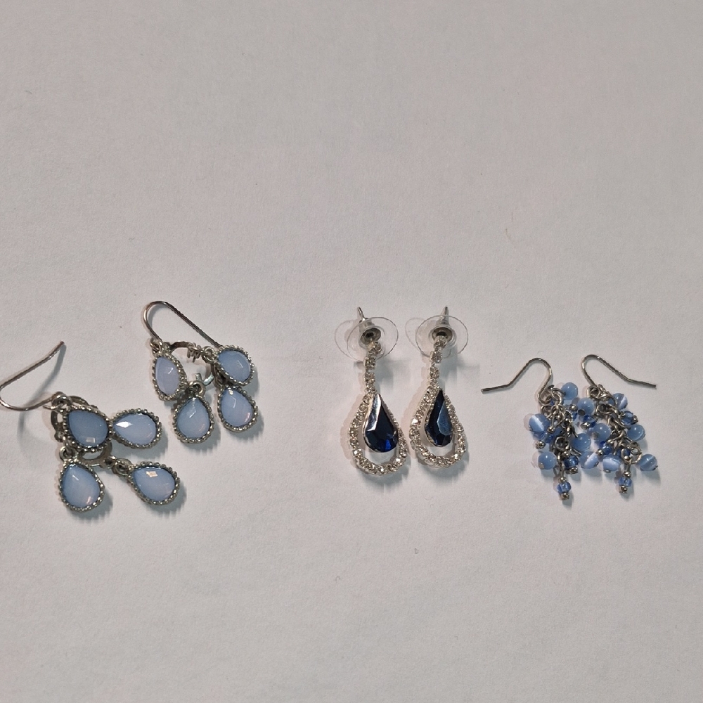 Chic Silver and Blue Teardrop Earrings
